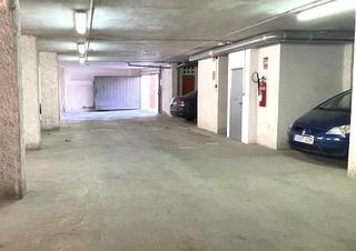 Parking voiture  Carrer de tarragona. Plaza de parking de 9 m2 en zona bardají cubelles, cerca de la c