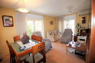 Piso  Calle dels filadors. Fantástico piso en pleno centro de torredembarra con parking.