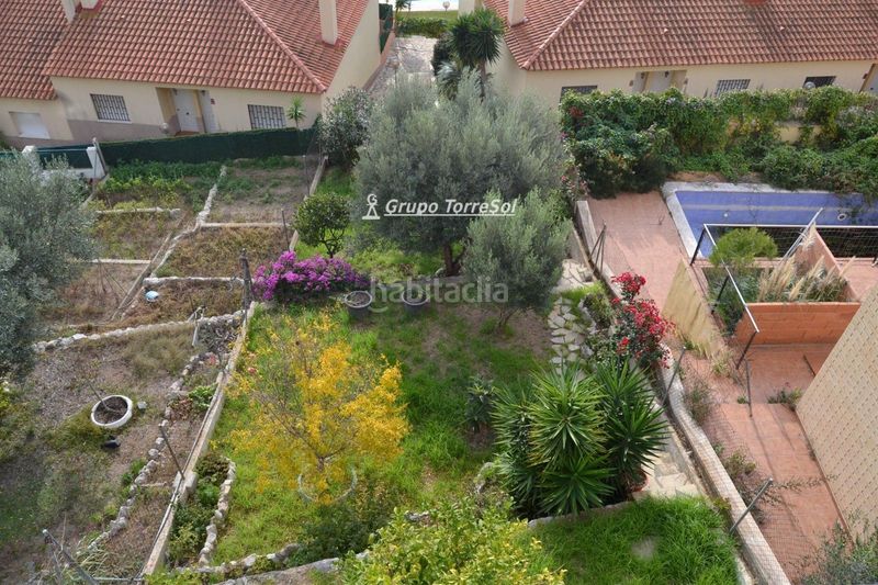Foto 091a897e-9b5f-46be-8fb3-626835946998. Casa pareada en Segur de Calafell nucli urbà Segur de Calafell