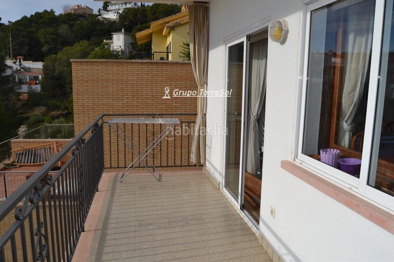 Foto 16d50c2e-cfae-43ae-9e9d-26e08c4bfe29. Casa pareada en Segur de Calafell nucli urbà Segur de Calafell