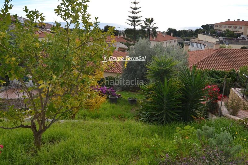 Foto 5b126baa-98b2-4eca-bd5f-f78574688349. Casa pareada en Segur de Calafell nucli urbà Segur de Calafell