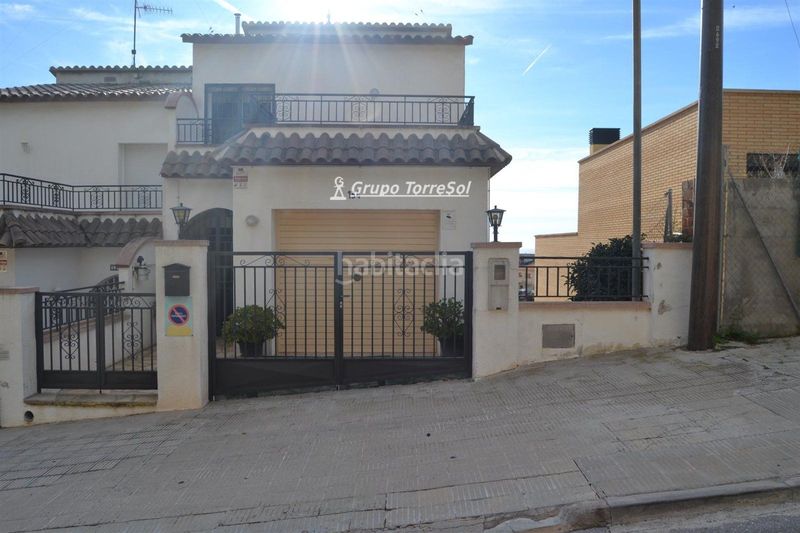 Foto bf528323-d16a-4dae-8247-d20f94133968. Casa pareada en Segur de Calafell nucli urbà Segur de Calafell