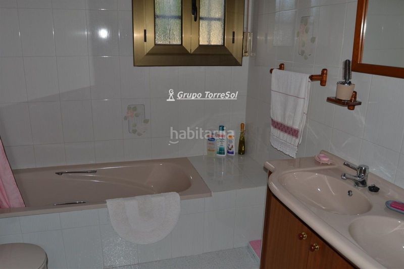 Foto cae6b9e4-20a4-4cbb-b8f1-54c01b3706ac. Casa pareada en Segur de Calafell nucli urbà Segur de Calafell
