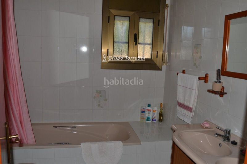 Foto e8d0823d-a0bd-4850-af05-4f510978e0a2. Casa pareada en Segur de Calafell nucli urbà Segur de Calafell