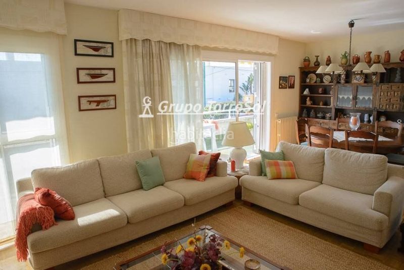 Foto 3045ac0d-581d-43f3-b227-d47891626c25. Xalet amb calefacció aparcament piscina a Mas Mel Calafell