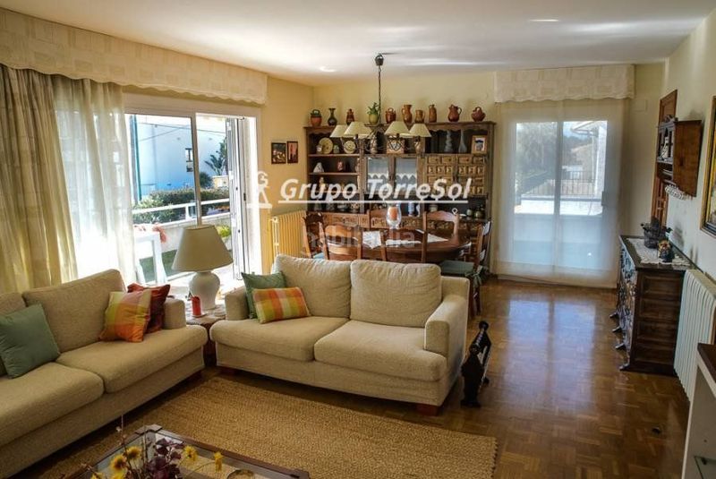 Foto ac53e41b-b24e-46c8-b953-7ca3c4668290. Xalet amb calefacció aparcament piscina a Mas Mel Calafell