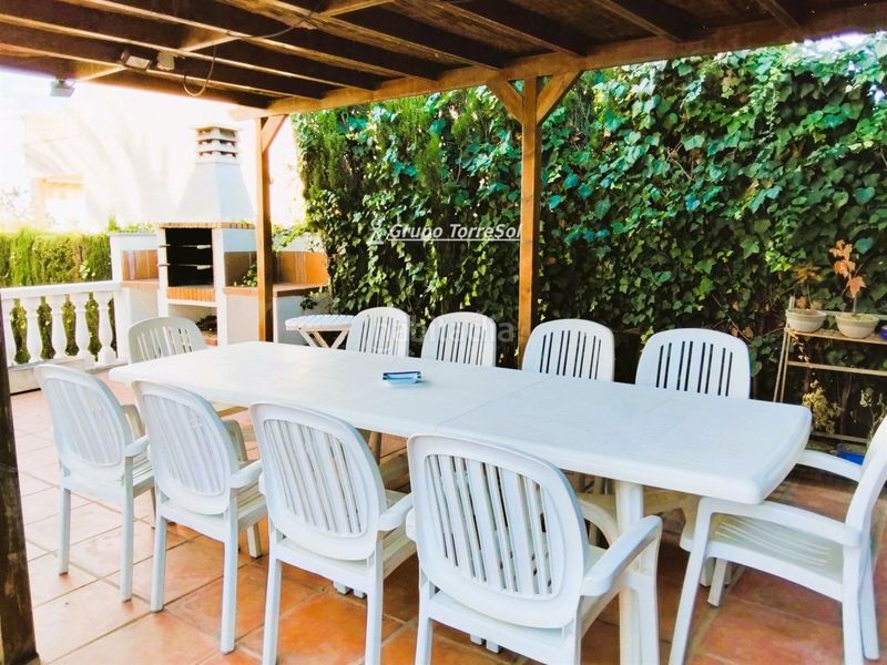 Foto 3daf4051-708b-42ba-a44f-0e7d6866317b. Xalet amb calefacció aparcament piscina a Bonavista Vendrell (El)