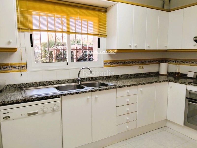 Foto 4013fe0a-d162-416f-91da-1727cf216f3c. Xalet amb calefacció aparcament piscina a Bonavista Vendrell (El)