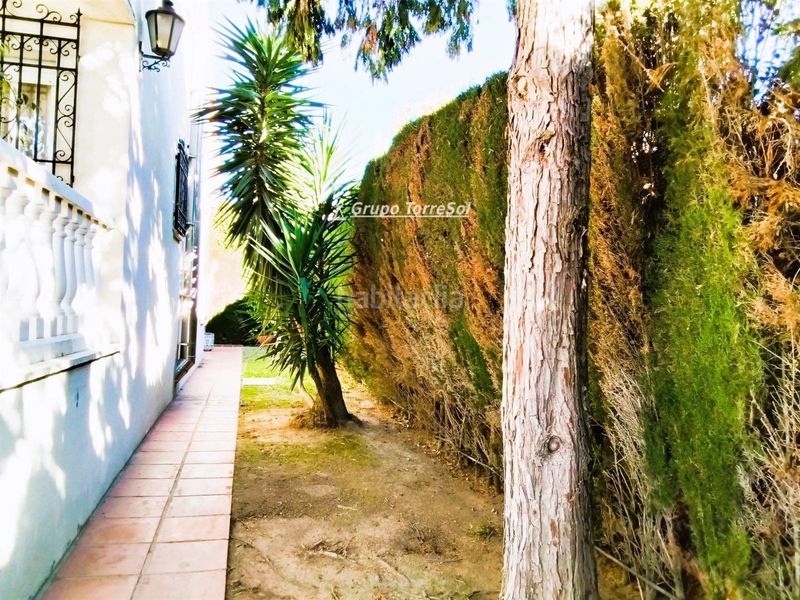 Foto 67577d57-eff4-4ea8-9704-a283cd28bf25. Xalet amb calefacció aparcament piscina a Bonavista Vendrell (El)