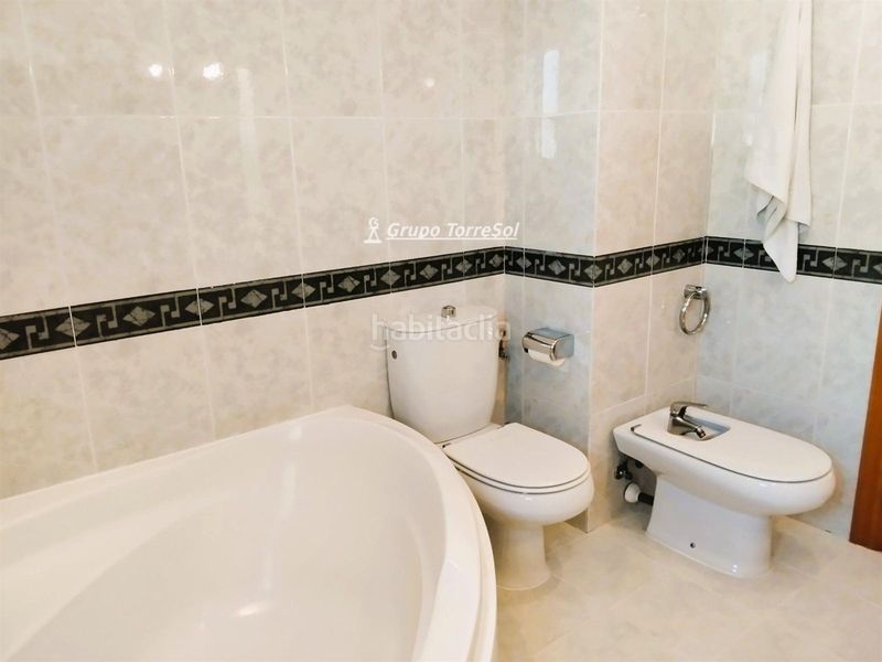 Foto 83d78e0f-235d-458c-9707-c40b8a90d5b9. Xalet amb calefacció aparcament piscina a Bonavista Vendrell (El)