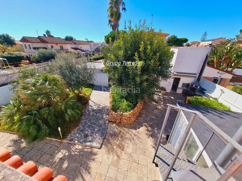 Foto a4d460dd-b160-4fe5-bcb7-5f10bf2c4e8d. Casa amb calefacció aparcament piscina a Cunit residencial Cunit