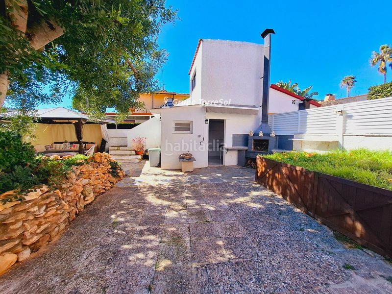 Foto be3e2f6a-8e62-4d0d-a994-062d365b5bcf. Casa amb calefacció aparcament piscina a Cunit residencial Cunit