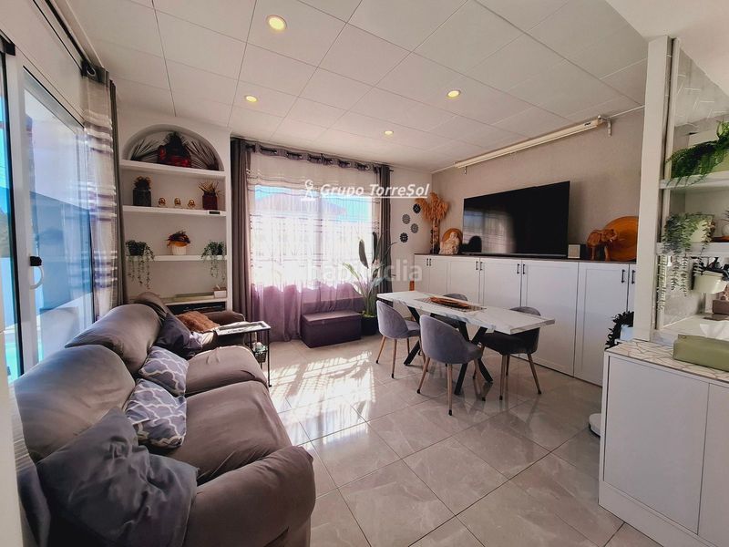 Foto f7af4239-78c9-4599-80c6-a530336652d5. Casa amb calefacció aparcament piscina a Cunit residencial Cunit