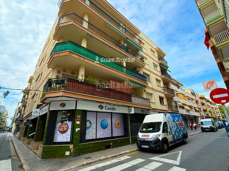 Foto 404160e7-9783-4c80-94ed-590feffc3b9a. Aparcament cotxe a Calafell platja Calafell