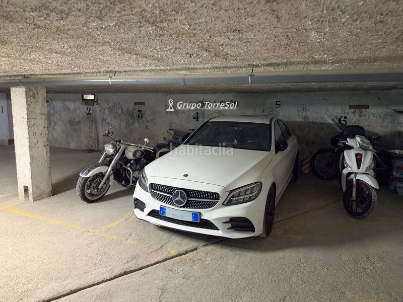 Foto 60c808d8-c401-4fa7-96e4-360637d48e03. Aparcament cotxe a Calafell platja Calafell