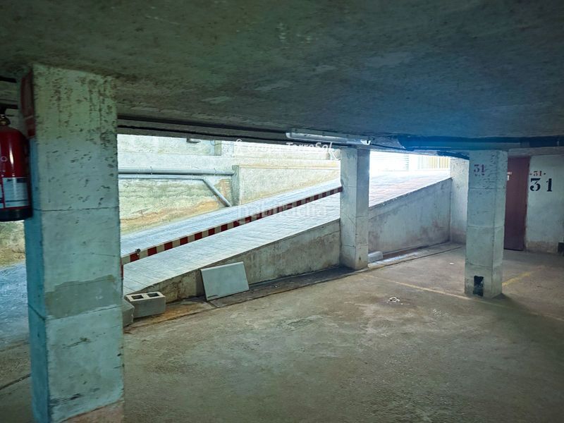 Foto 783ed0cb-e558-41a4-9f57-105688e1d951. Aparcament cotxe a Calafell platja Calafell