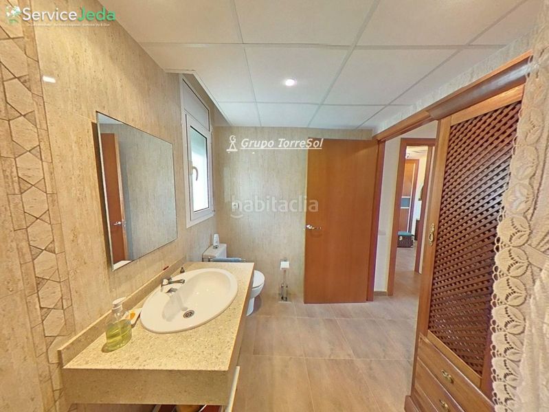 Foto 10c6a07d-42a6-4946-b132-6d9a17ea360c. Xalet amb calefacció aparcament a Roda de Barà