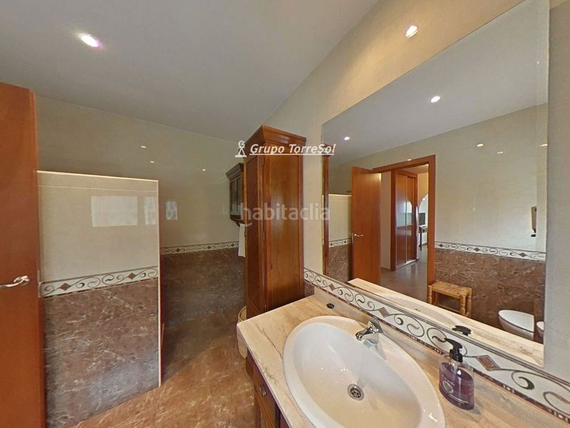 Foto 18d5cf75-3f50-4091-8f19-8439933d8ec6. Xalet amb calefacció aparcament a Roda de Barà