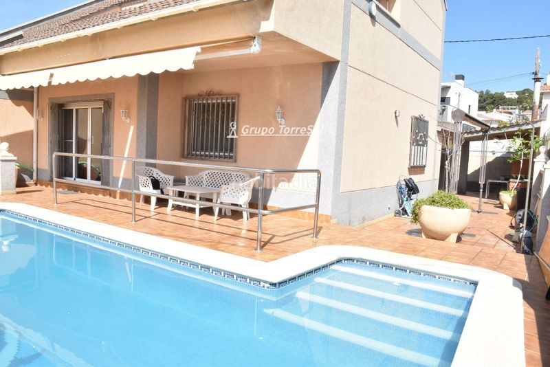 Foto cc99603e-a5b7-4143-bada-0818b4679c9a. Xalet amb calefacció aparcament piscina a Bellamar Calafell