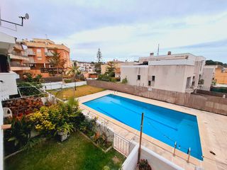 Casa adossada  Espanya. Chalet adosado en segur de calafell  zona centro, con piscina co