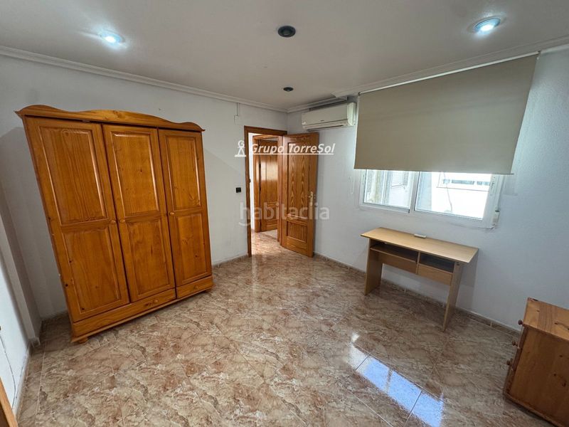 Foto 73fdcb26-c1ee-41cc-9b67-7413e75f282a. Casa adossada amb calefacció aparcament a Catral