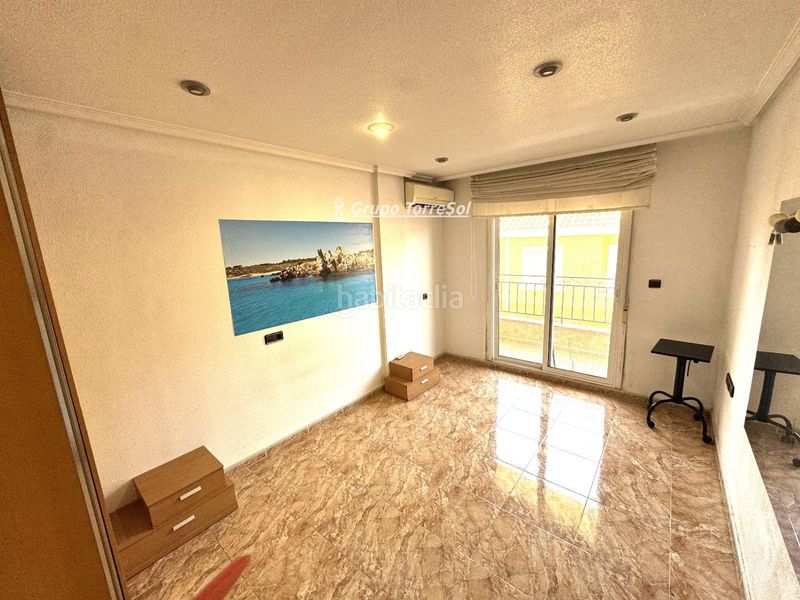 Foto c561341b-be5f-4d3c-b04f-cceef5e673fb. Casa adossada amb calefacció aparcament a Catral