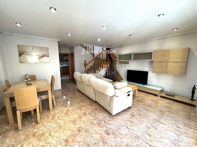 Foto e1695977-d7ea-4f25-81db-12c6fec3fe94. Casa adossada amb calefacció aparcament a Catral