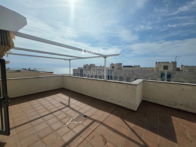 Foto 46b6f901-3fb1-4666-89cf-d87a78736a28. Àtic amb calefacció aparcament piscina a Platja de la Paella Torredembarra