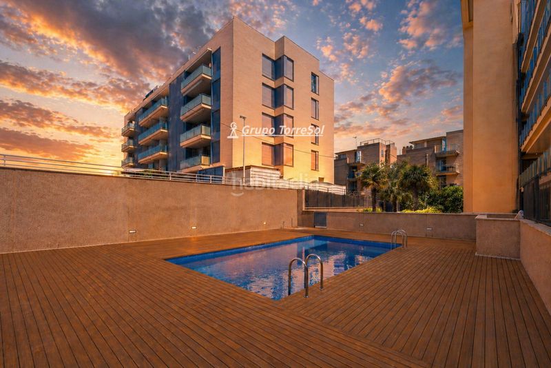 Foto a8b1b314-cddd-4187-bcb2-35f0239811d8. Àtic amb calefacció aparcament piscina a Platja de la Paella Torredembarra