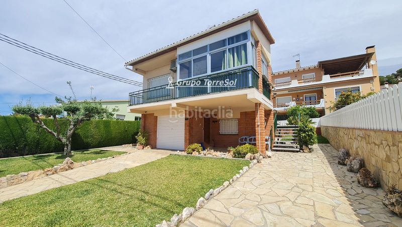 Foto d35ec06c-dc92-4b96-b3cd-a826efd9d2bb. Casa amb aparcament a Bellamar Calafell