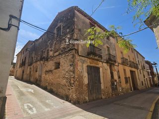 Casa  Major. Casa de pueblo completamente a reformar en masllorenç