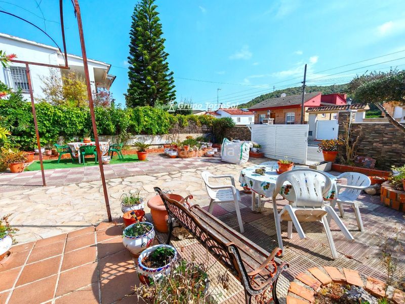 Foto af9a4d0f-ca4a-4d70-9561-ba67e40548f3. Casa amb calefacció aparcament piscina a Calafell park Calafell