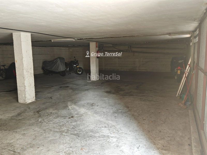 Foto 3e9fec64-3446-47e8-9fa1-964c0511bf43. Aparcament cotxe a Calafell poble Calafell