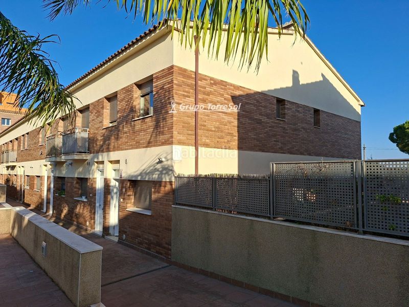 Foto 14483a2b-ccb9-479e-b5e3-84c218a28f80. Casa adossada amb aparcament piscina a Bonavista Vendrell (El)