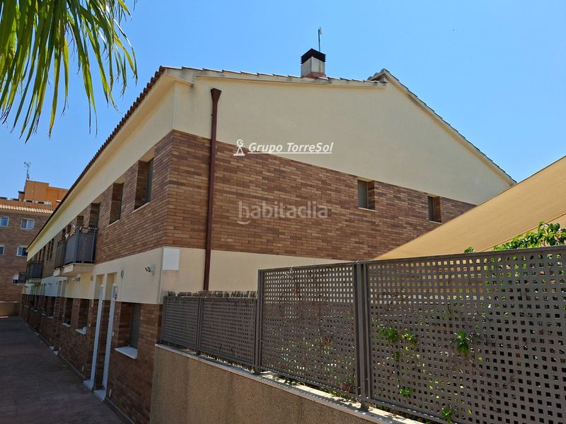 Foto 42d54ca1-c9f4-4e81-8c81-09b36fe0ef1e. Casa adossada amb aparcament piscina a Bonavista Vendrell (El)