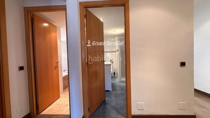 Foto f889fb74-b8ab-49c4-9d96-2d7d1d7b80f0. Piso bonito piso muy amplio y cerca del instituto en Segur de Calafell