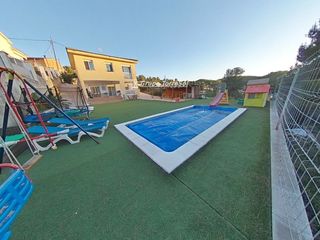 Chalet  Claudio coello. Chalet en venta en la bisbal del penedes
