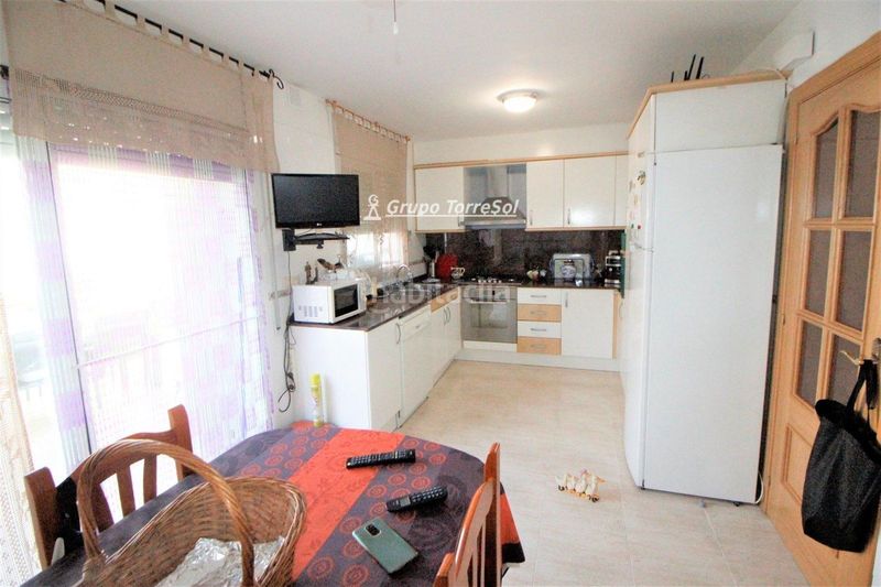 Foto 0973f0f5-b7ab-4972-83b8-ca7c8060220e. Casa adossada amb calefacció aparcament a Centre Torredembarra