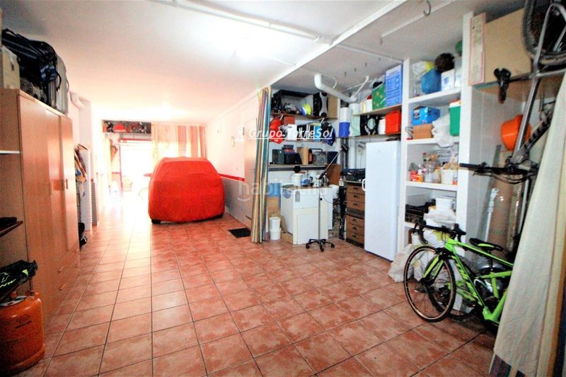 Foto 1320cea2-8301-4620-bc02-9bcbd5ae1b37. Casa adossada amb calefacció aparcament a Centre Torredembarra