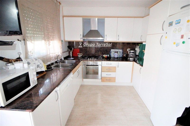 Foto 44ac5857-e780-4fb5-84b2-0d7495577ddc. Casa adossada amb calefacció aparcament a Centre Torredembarra