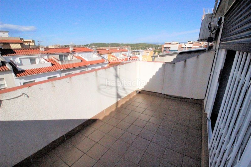 Foto 65612ec1-6a58-4645-af22-837e4a8a49e2. Casa adossada amb calefacció aparcament a Centre Torredembarra