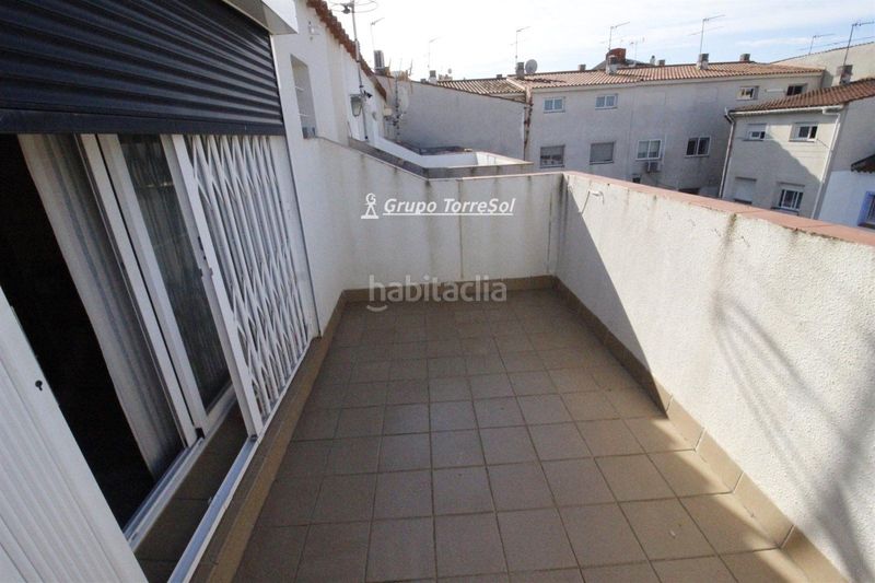 Foto 978b6f38-97af-4506-b709-ee2f3b99de88. Casa adossada amb calefacció aparcament a Centre Torredembarra