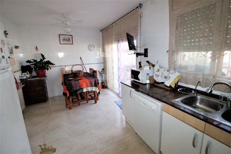 Foto ae7d5fe4-3ab2-442c-8e18-8ced1b0a0077. Casa adossada amb calefacció aparcament a Centre Torredembarra