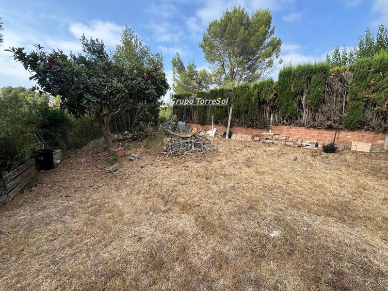 Foto bf7ca923-36e2-47b0-bfca-73865df23135. Chalet en Masquefa