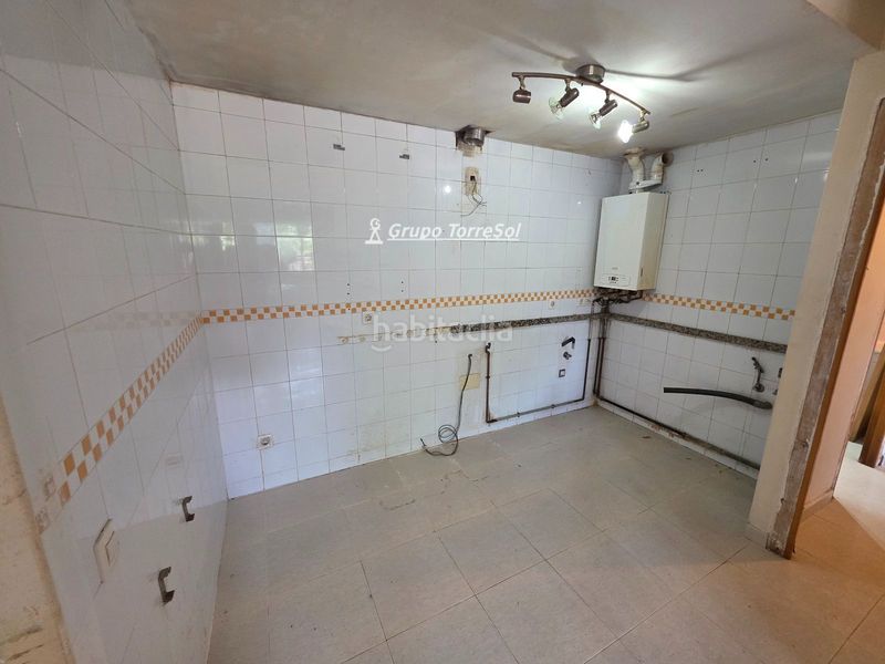 Foto f5bf1c05-9d6a-4958-9b78-7621b84088bd. Pis amb calefacció aparcament piscina a Centre Torredembarra
