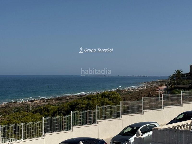 Foto 400cb62a-5c38-43ce-b099-7a3c2d03e032. Casa adossada amb calefacció aparcament piscina a Elche / Elx