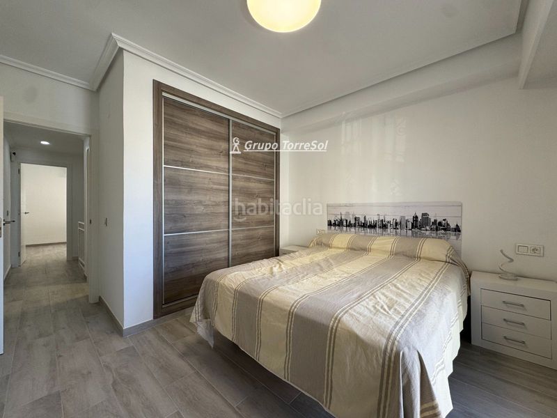 Foto f9c8226b-230e-46fb-9963-3188d6a7ef3e. Casa adossada amb calefacció aparcament piscina a Elche / Elx