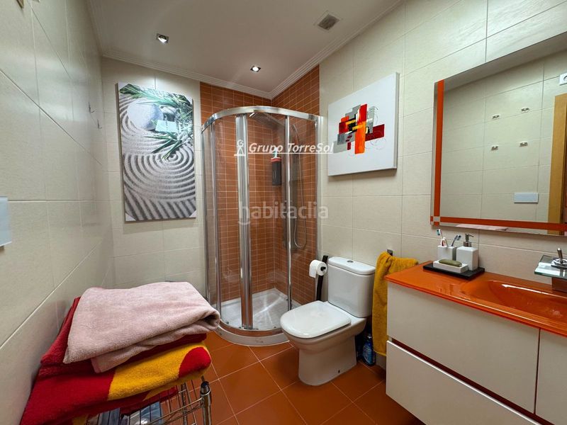 Foto f4570bfb-8dd9-48fc-b3ab-2f9078cf369e. Pis amb calefacció aparcament piscina a El Travaló - Martínez Valero Elche / Elx