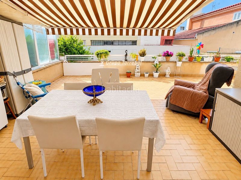 Foto bd7aa301-5a7c-44ee-b50f-f57b09d1e288. Piso planta baja con gran terraza, parking y trastero a pocos metros de la playa en Segur de Calafell