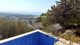 Xalet  Lituania. Chalet en segur de calafell